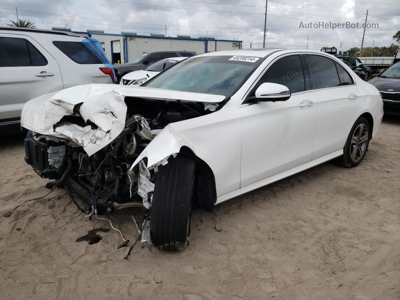 2019 Mercedes-benz E 300 White vin: WDDZF4JB6KA625910