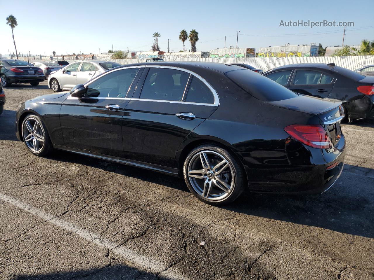 2019 Mercedes-benz E 300 Черный vin: WDDZF4JB7KA563191