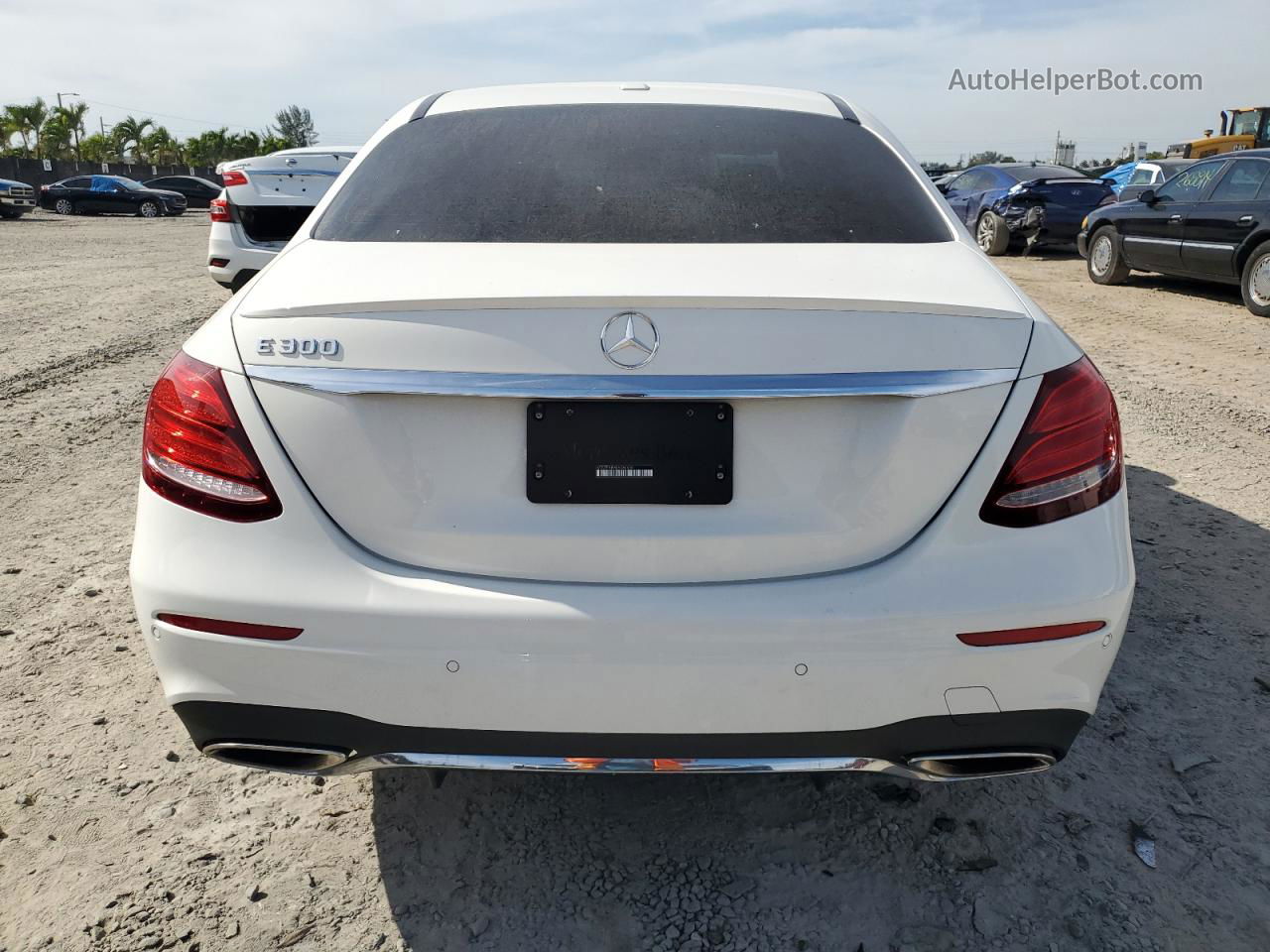 2019 Mercedes-benz E 300 White vin: WDDZF4JB8KA584650