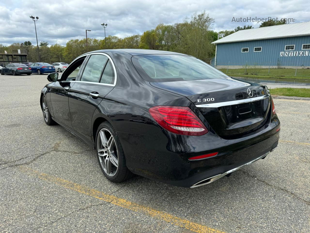 2019 Mercedes-benz E 300 4matic Черный vin: WDDZF4KB0KA632303