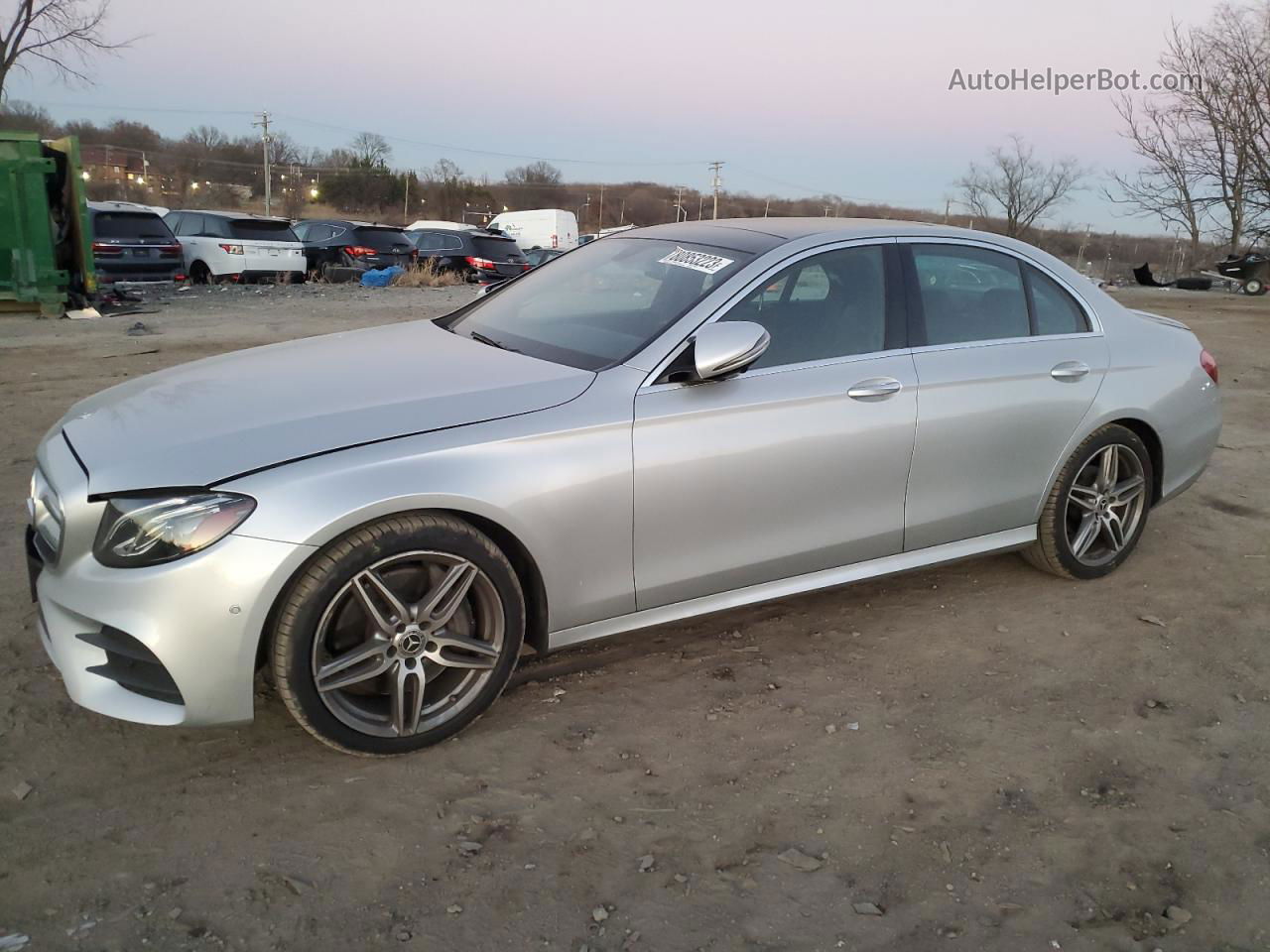 2019 Mercedes-benz E 300 4matic Серебряный vin: WDDZF4KB1KA566358