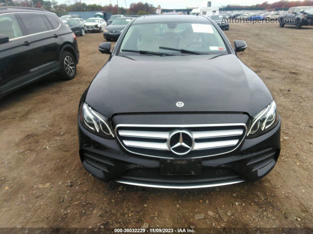 2019 Mercedes-benz E 300 4matic Черный vin: WDDZF4KB4KA516182