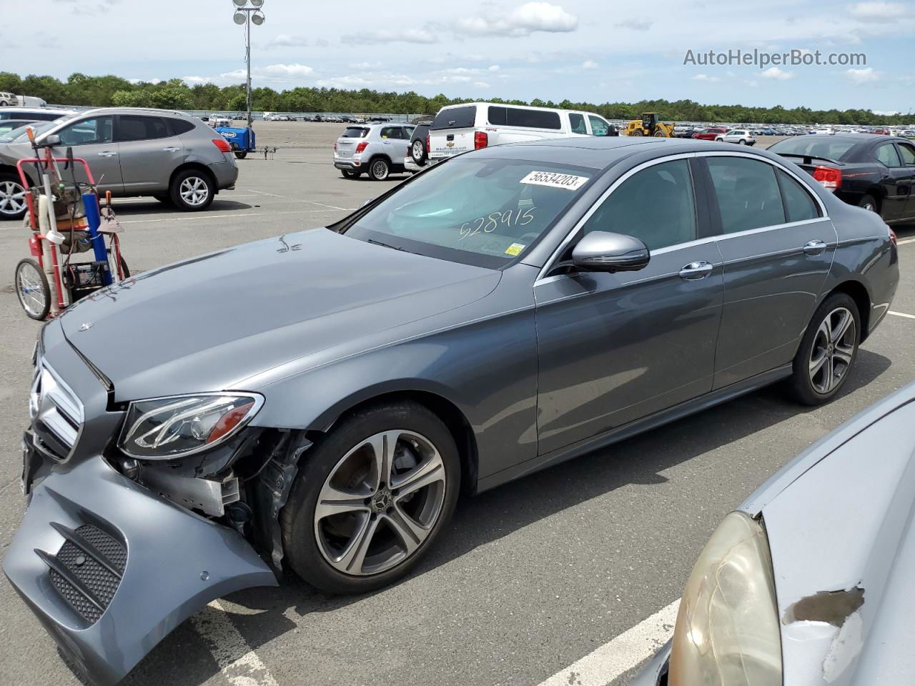 2019 Mercedes-benz E 300 4matic Серебряный vin: WDDZF4KB4KA528915