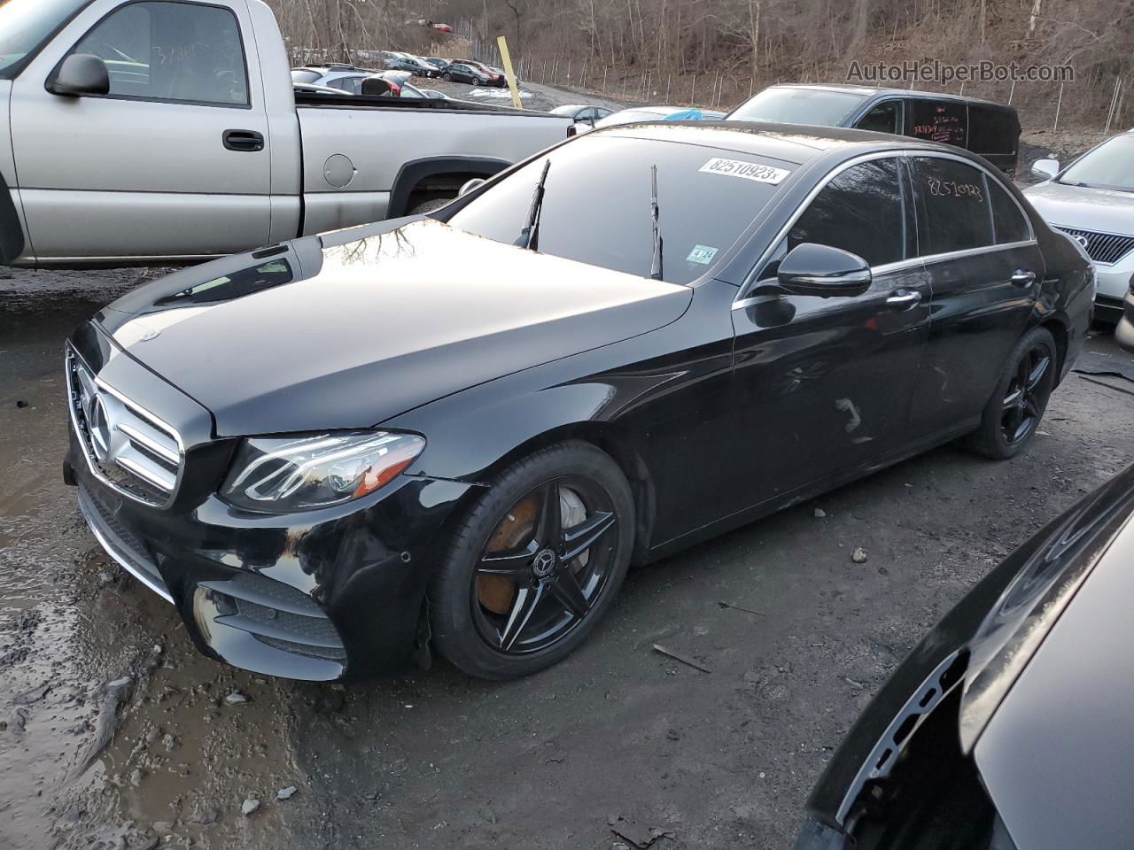 2019 Mercedes-benz E 300 4matic Черный vin: WDDZF4KB5KA509774