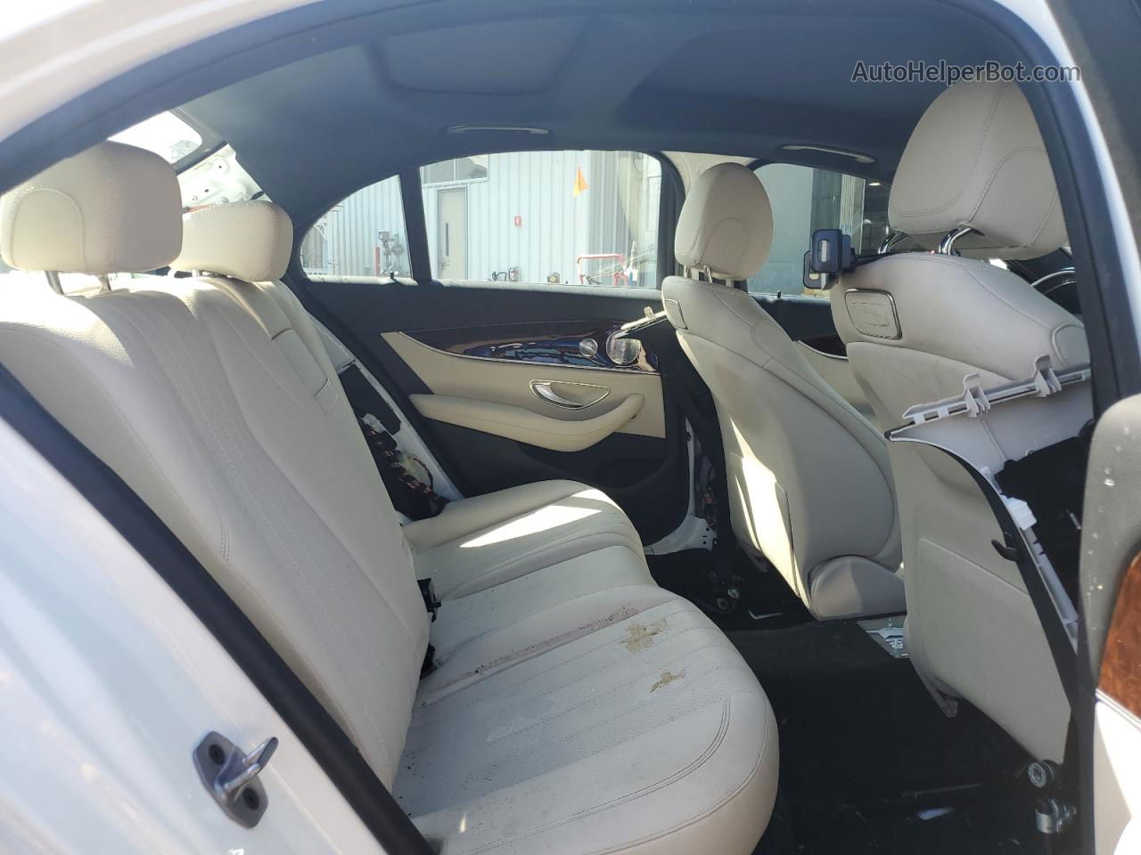 2019 Mercedes-benz E 300 4matic White vin: WDDZF4KB6KA561060