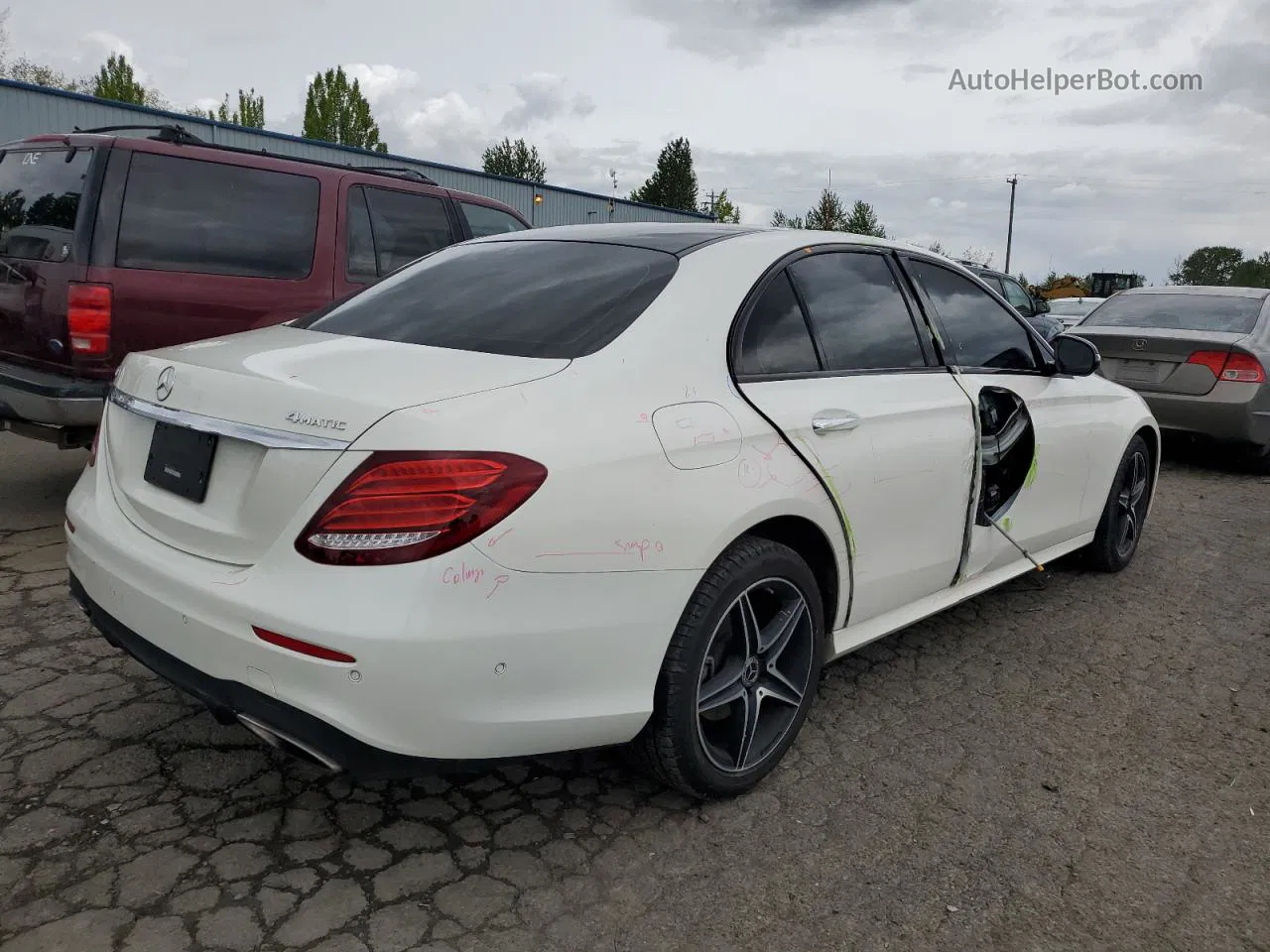 2019 Mercedes-benz E 300 4matic White vin: WDDZF4KB6KA662227