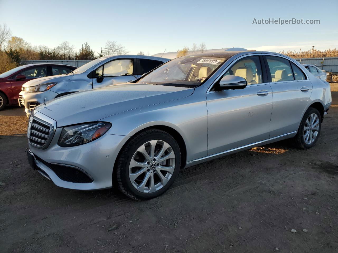 2019 Mercedes-benz E 300 4matic Серебряный vin: WDDZF4KB8KA688957