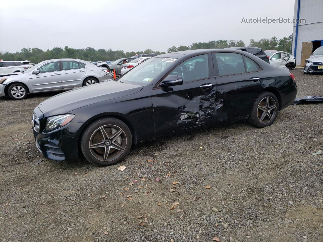 2019 Mercedes-benz E 300 4matic Черный vin: WDDZF4KB9KA610252