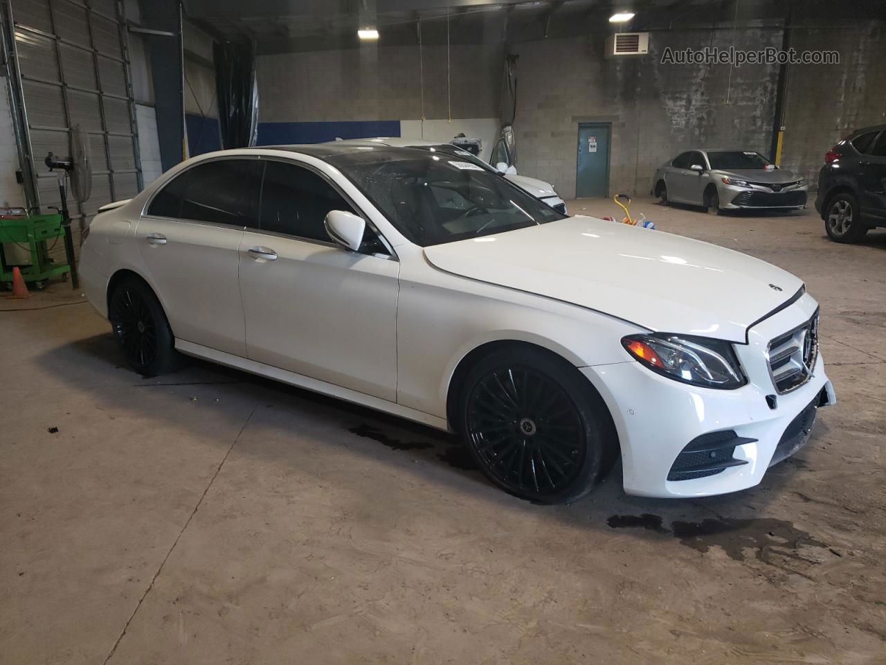 2019 Mercedes-benz E 300 4matic White vin: WDDZF4KB9KA640092