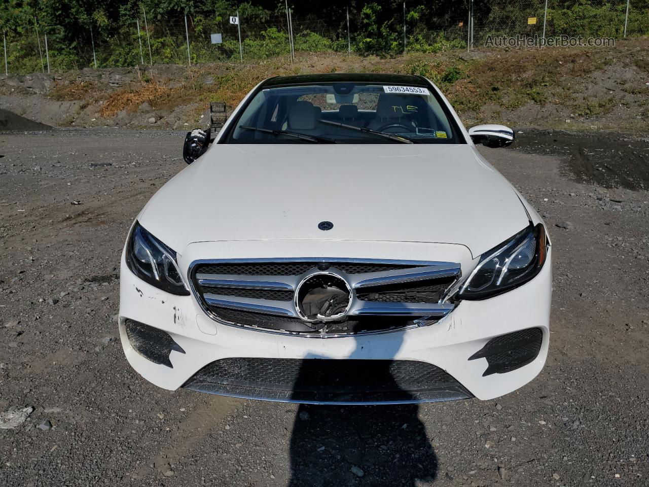 2019 Mercedes-benz E 300 4matic Белый vin: WDDZF4KBXKA657905