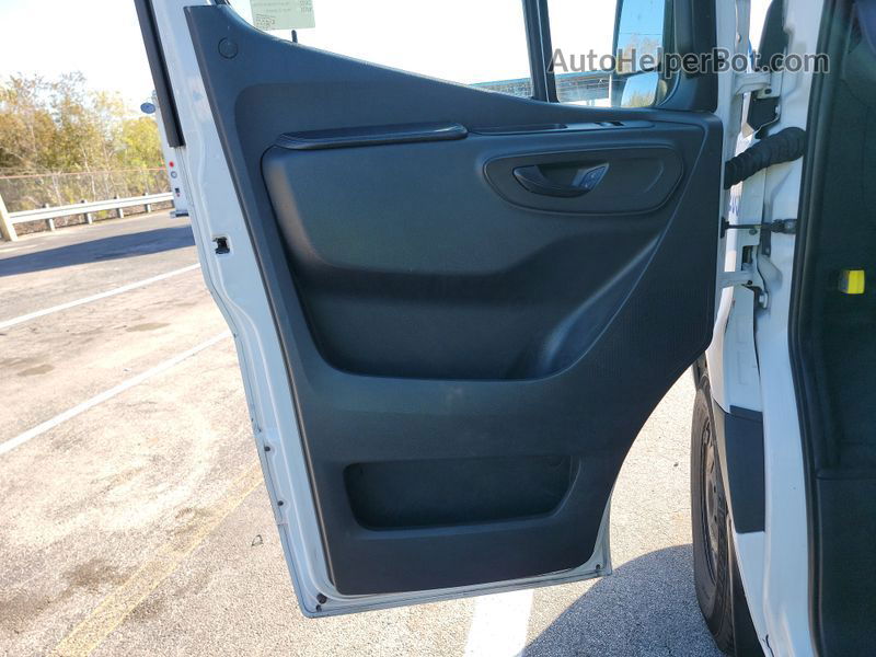 2019 Mercedes-benz Sprinter 2500 High Roof V6 vin: WDZPF1CD9KP066395