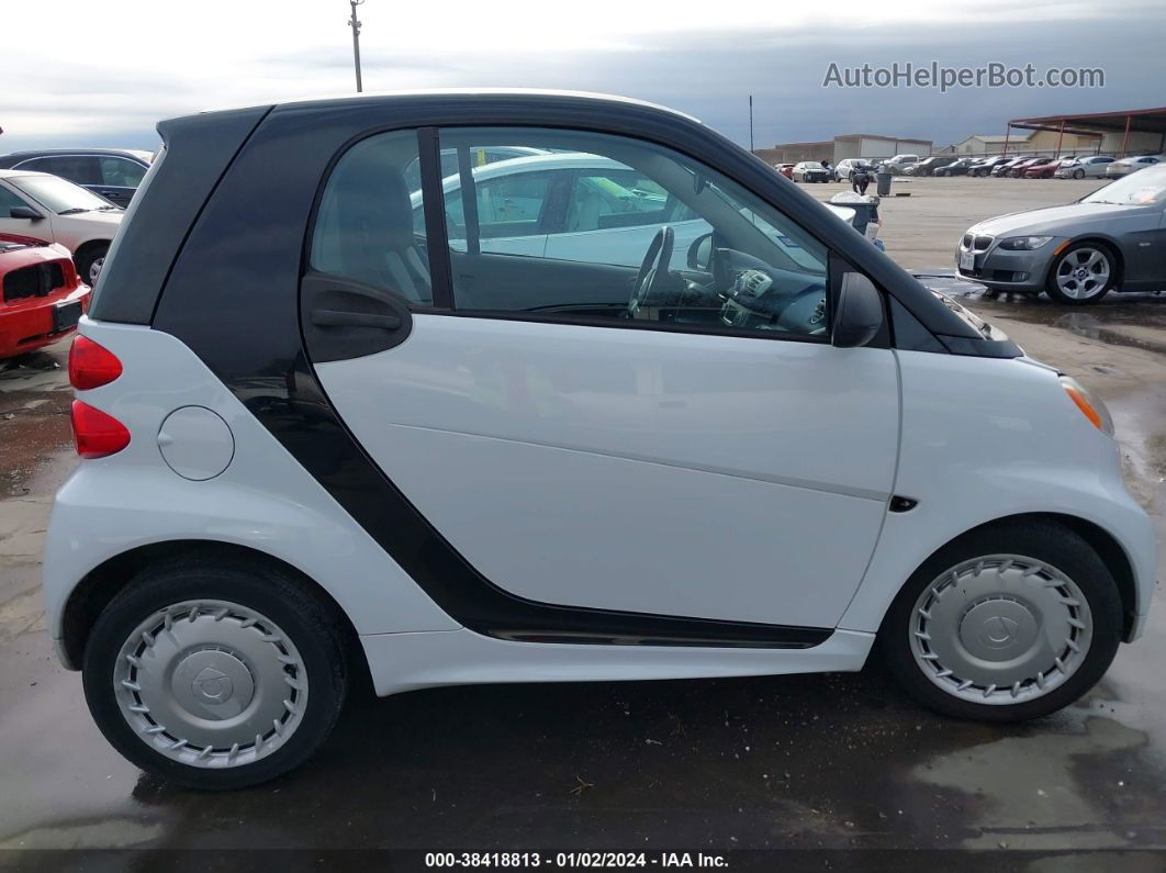 2014 Smart Fortwo Passion/pure Белый vin: WMEEJ3BA0EK742888