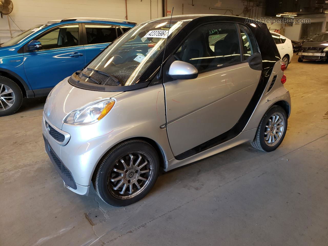 2014 Smart Fortwo Pure Silver vin: WMEEJ3BA0EK771551