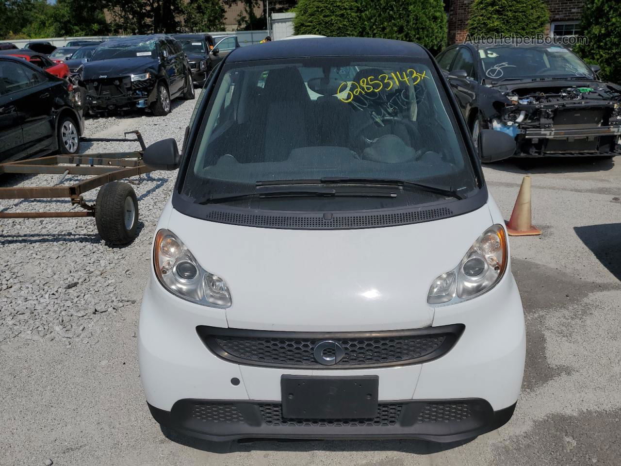 2014 Smart Fortwo Pure Белый vin: WMEEJ3BA1EK775334