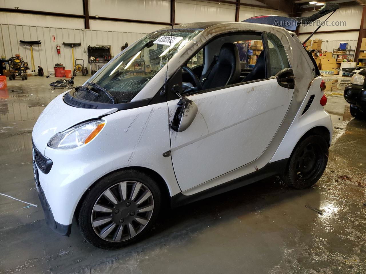 2014 Smart Fortwo Pure White vin: WMEEJ3BA2EK748241