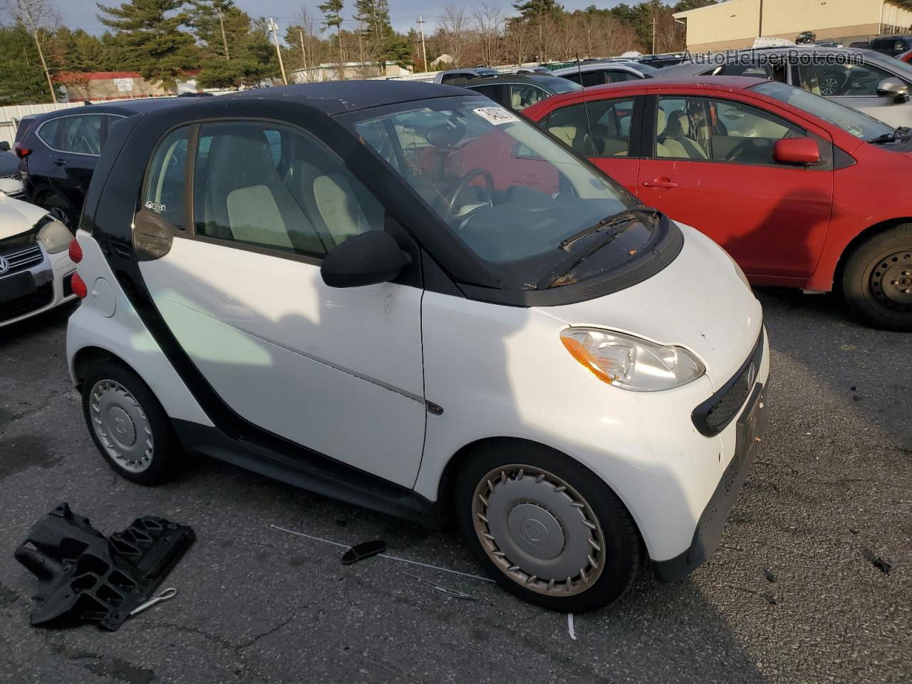 2014 Smart Fortwo Pure White vin: WMEEJ3BA2EK772264