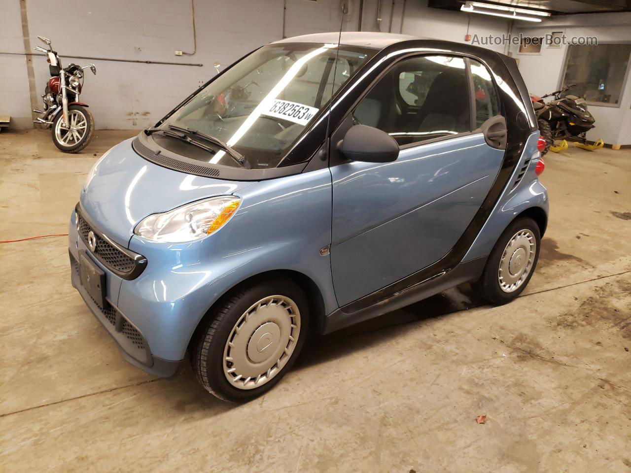 2014 Smart Fortwo Pure Blue vin: WMEEJ3BA5EK771710