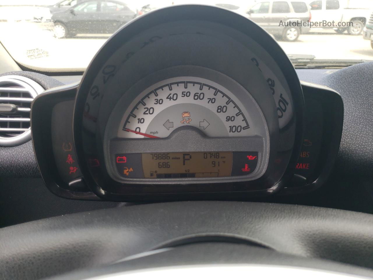 2014 Smart Fortwo Pure Серебряный vin: WMEEJ3BA9EK746633