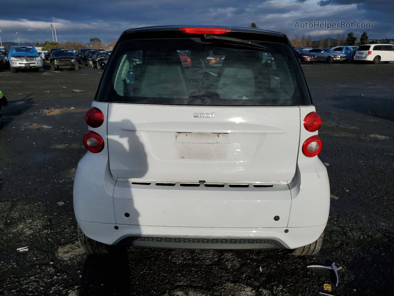 2014 Smart Fortwo Pure White vin: WMEEJ3BAXEK744390