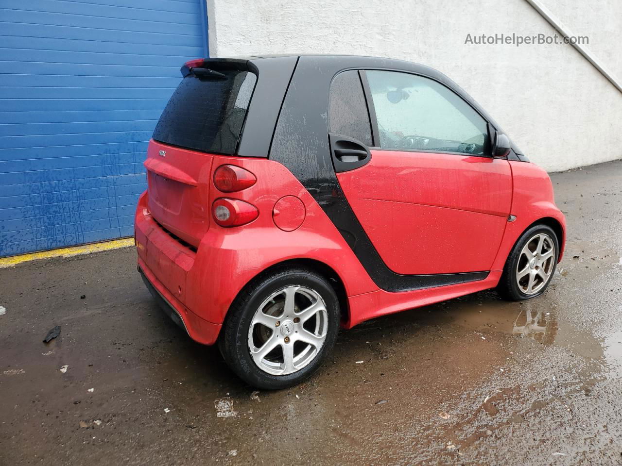 2014 Smart Fortwo Pure Red vin: WMEEJ3BAXEK771833