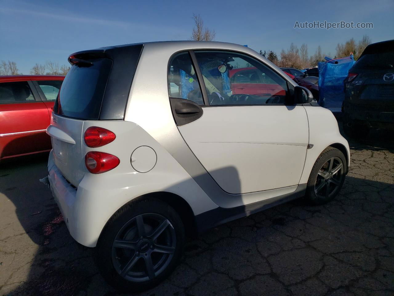 2014 Smart Fortwo Pure White vin: WMEEJ3BAXEK778796