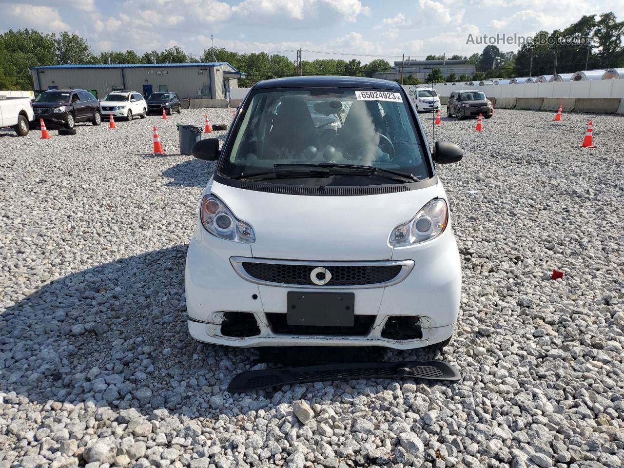 2014 Smart Fortwo  White vin: WMEEJ9AA1EK773555