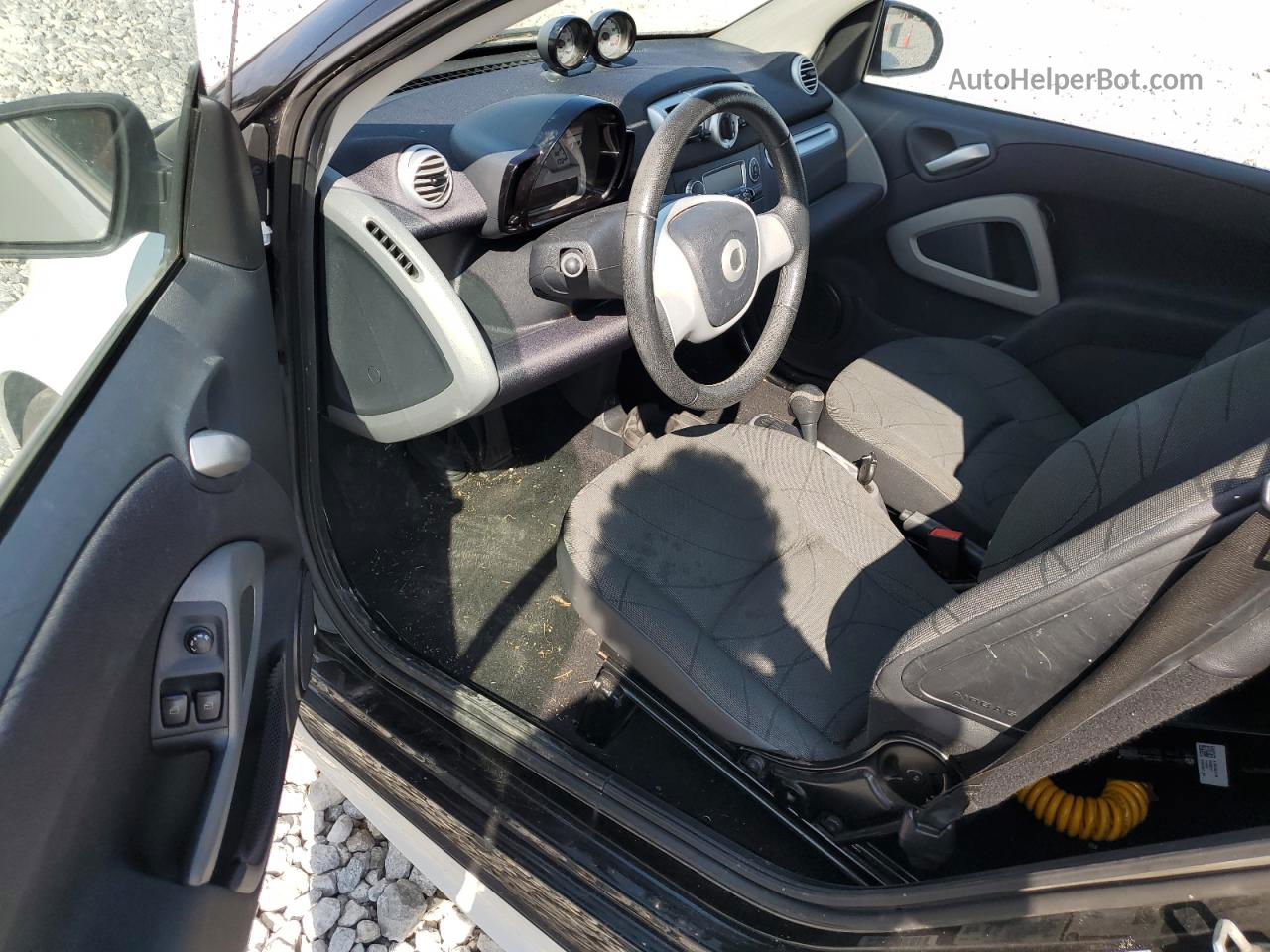 2014 Smart Fortwo  Белый vin: WMEEJ9AA1EK773555