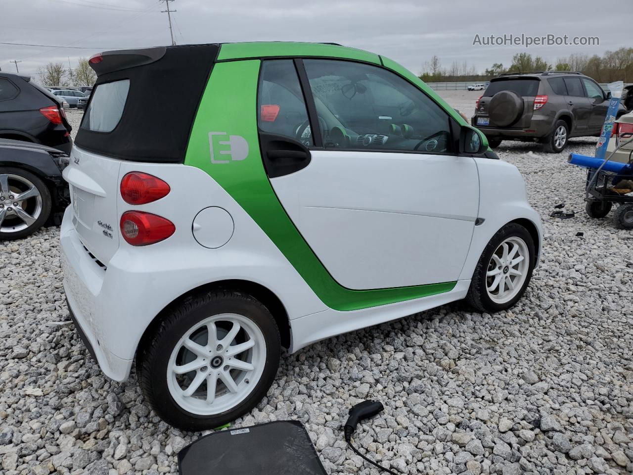 2014 Smart Fortwo  Двухцветный vin: WMEEK9AA9EK783506