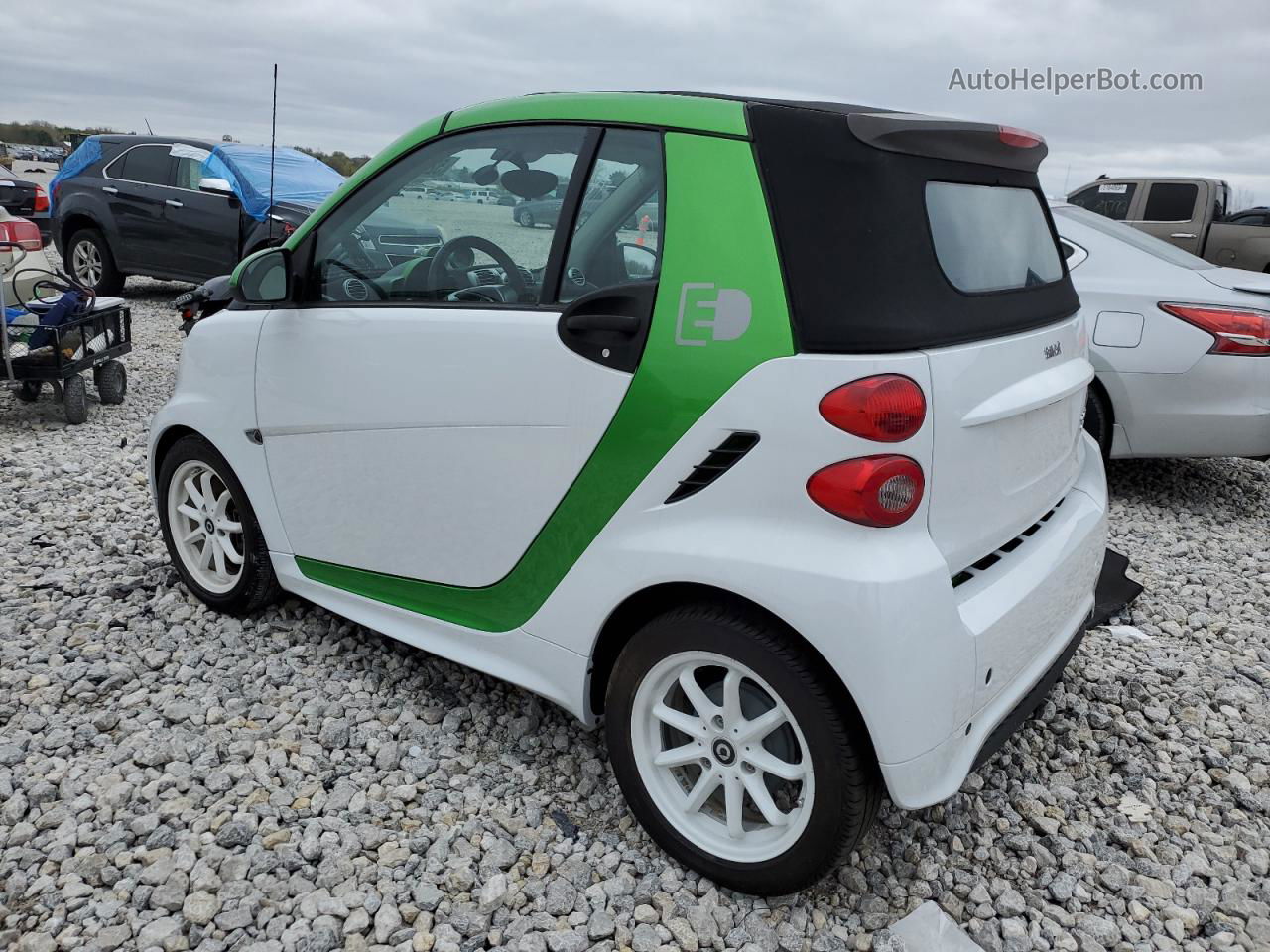 2014 Smart Fortwo  Two Tone vin: WMEEK9AA9EK783506