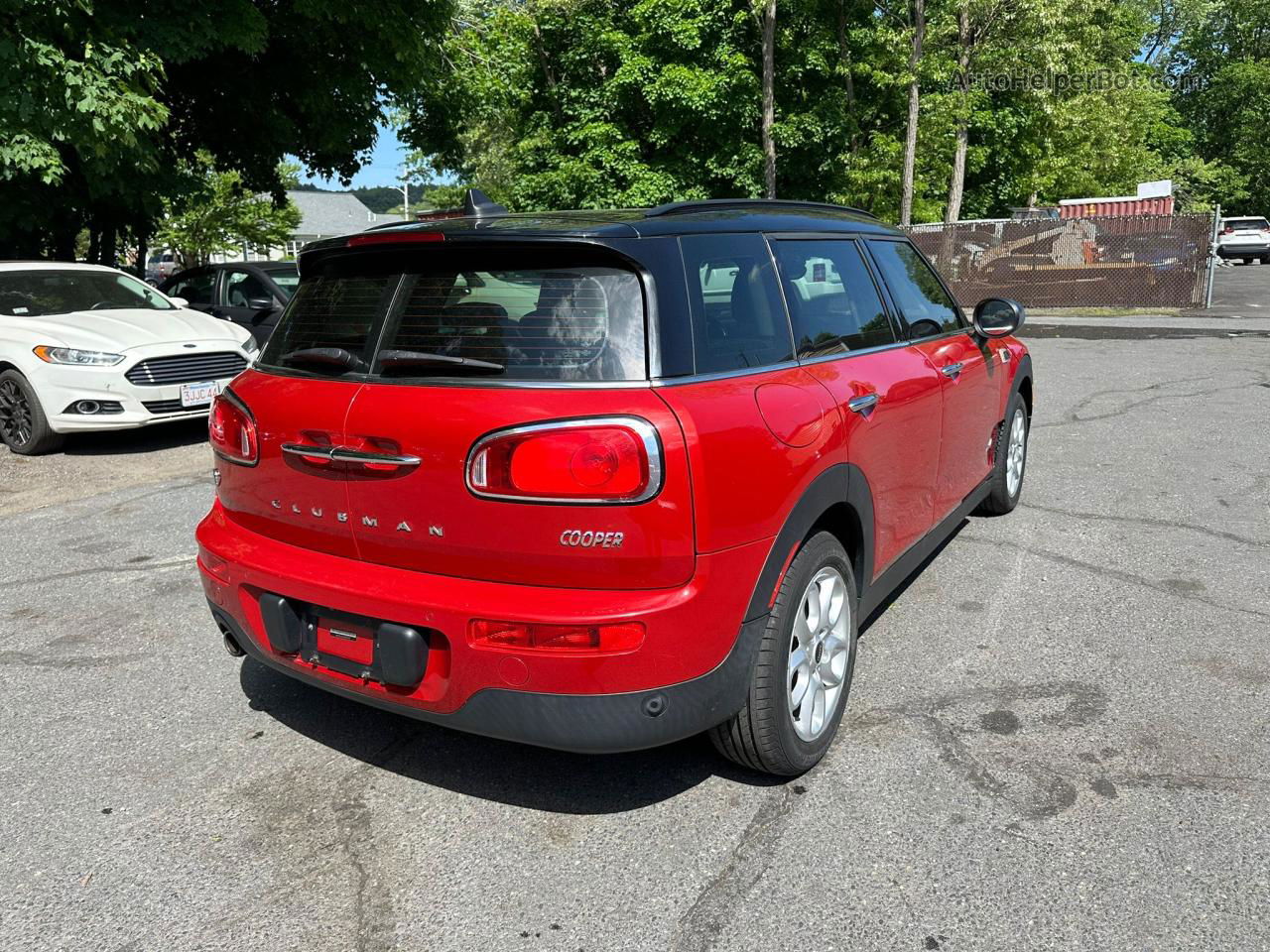 2018 Mini Cooper Clubman All4 Red vin: WMWLU1C56J2F29327