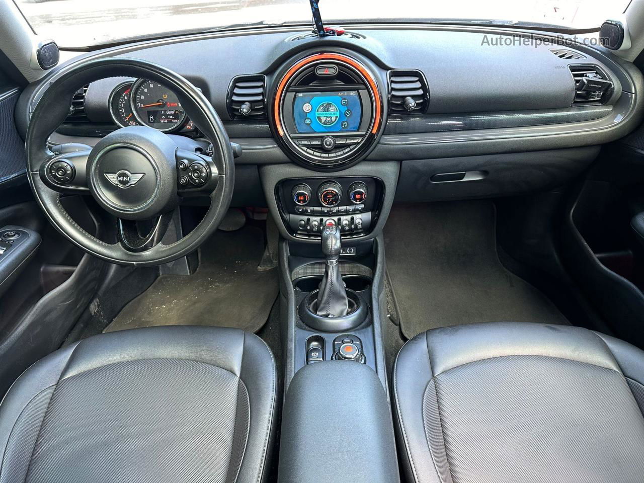 2018 Mini Cooper Clubman All4 Red vin: WMWLU1C56J2F29327