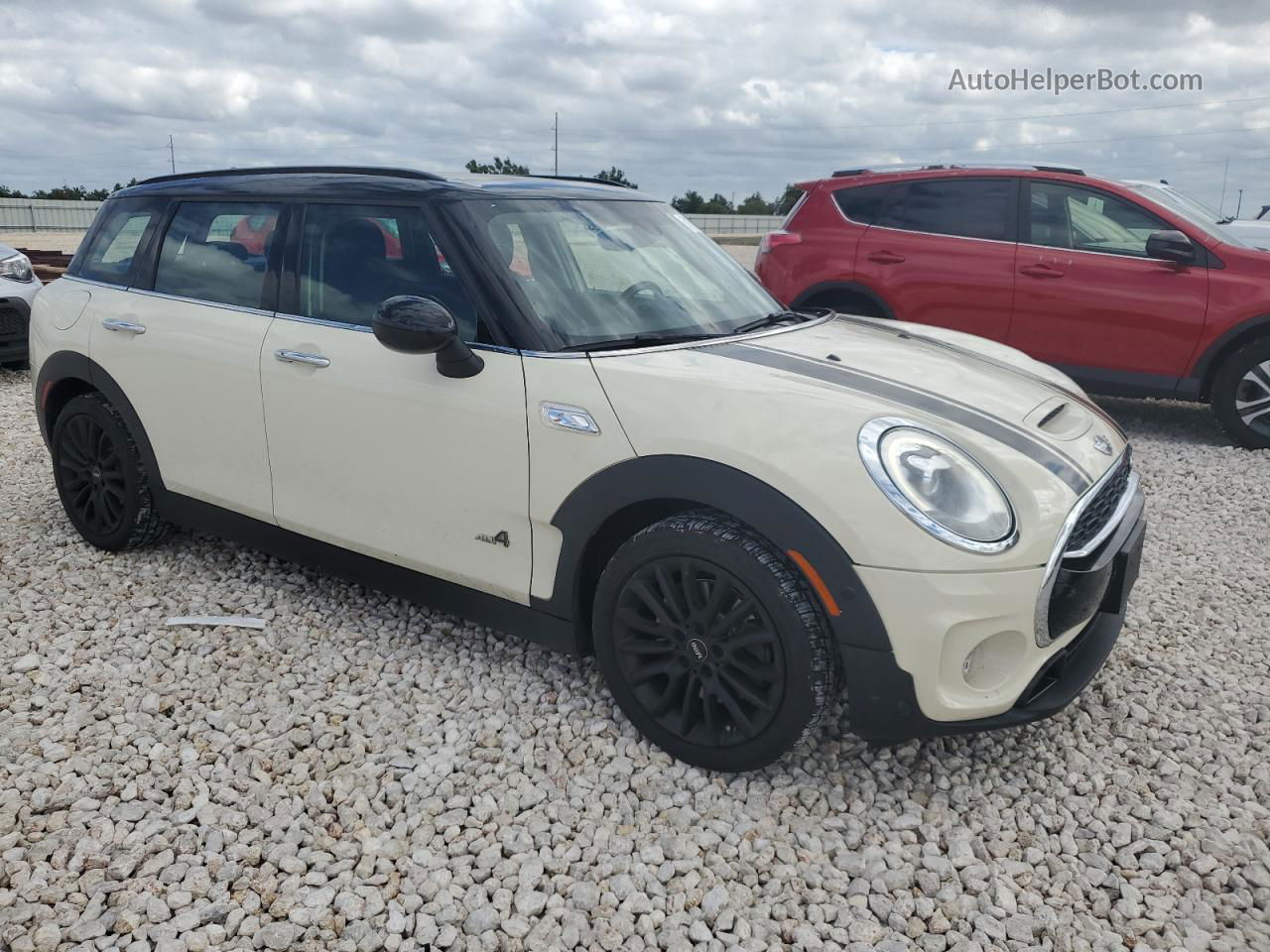 2018 Mini Cooper S Clubman All4 White vin: WMWLU5C55J2G03442