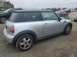 2007 Mini Cooper  Two Tone vin: WMWMF33507TT58309