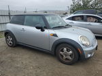 2007 Mini Cooper  Two Tone vin: WMWMF33507TT58309