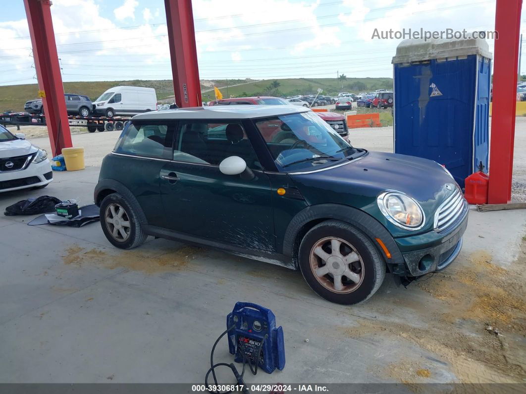 2007 Mini Cooper   Green vin: WMWMF33517TT51322