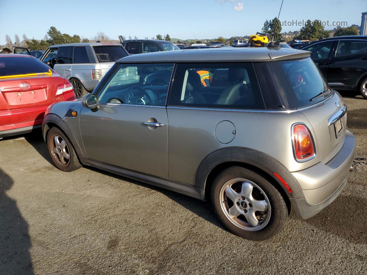 2007 Mini Cooper  Бежевый vin: WMWMF33517TT52289