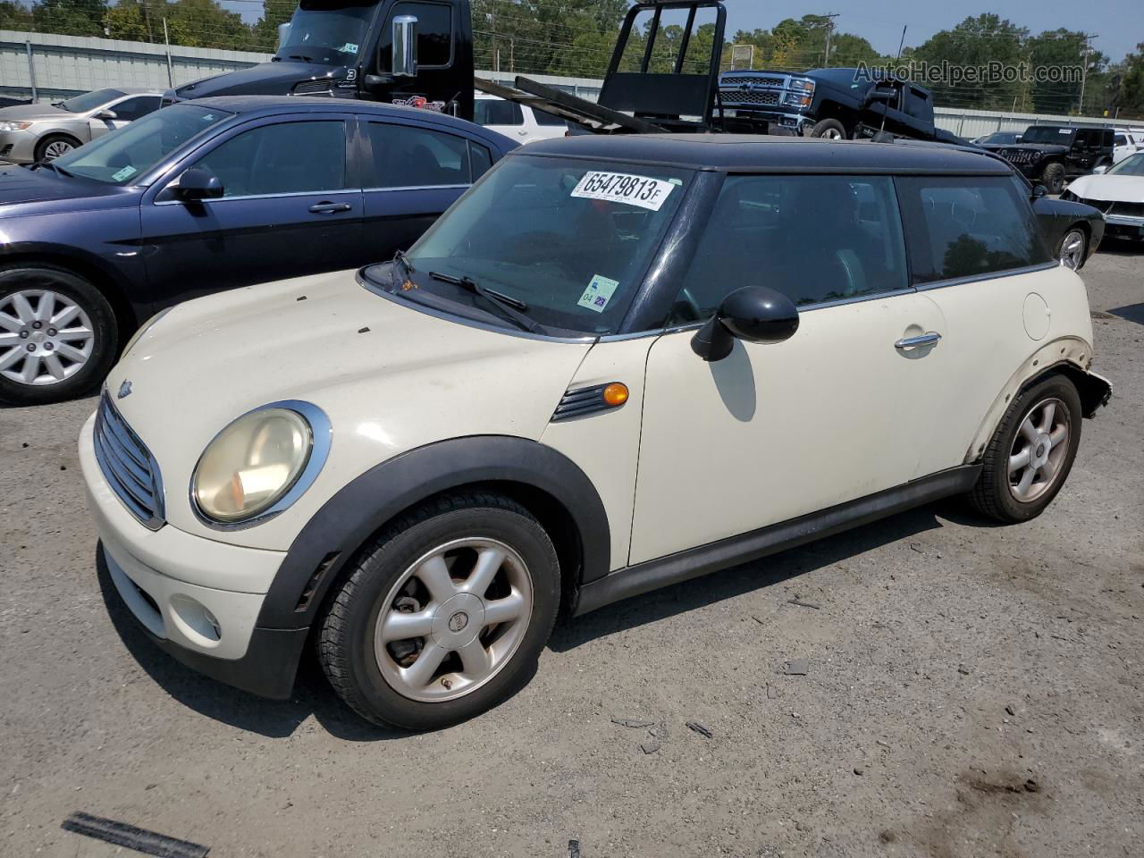 2007 Mini Cooper  Beige vin: WMWMF33517TT56729