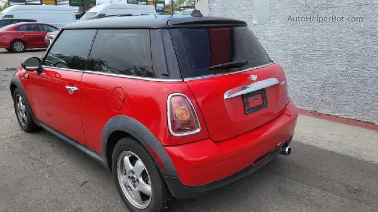 2007 Mini Cooper  Red vin: WMWMF33527TT56626