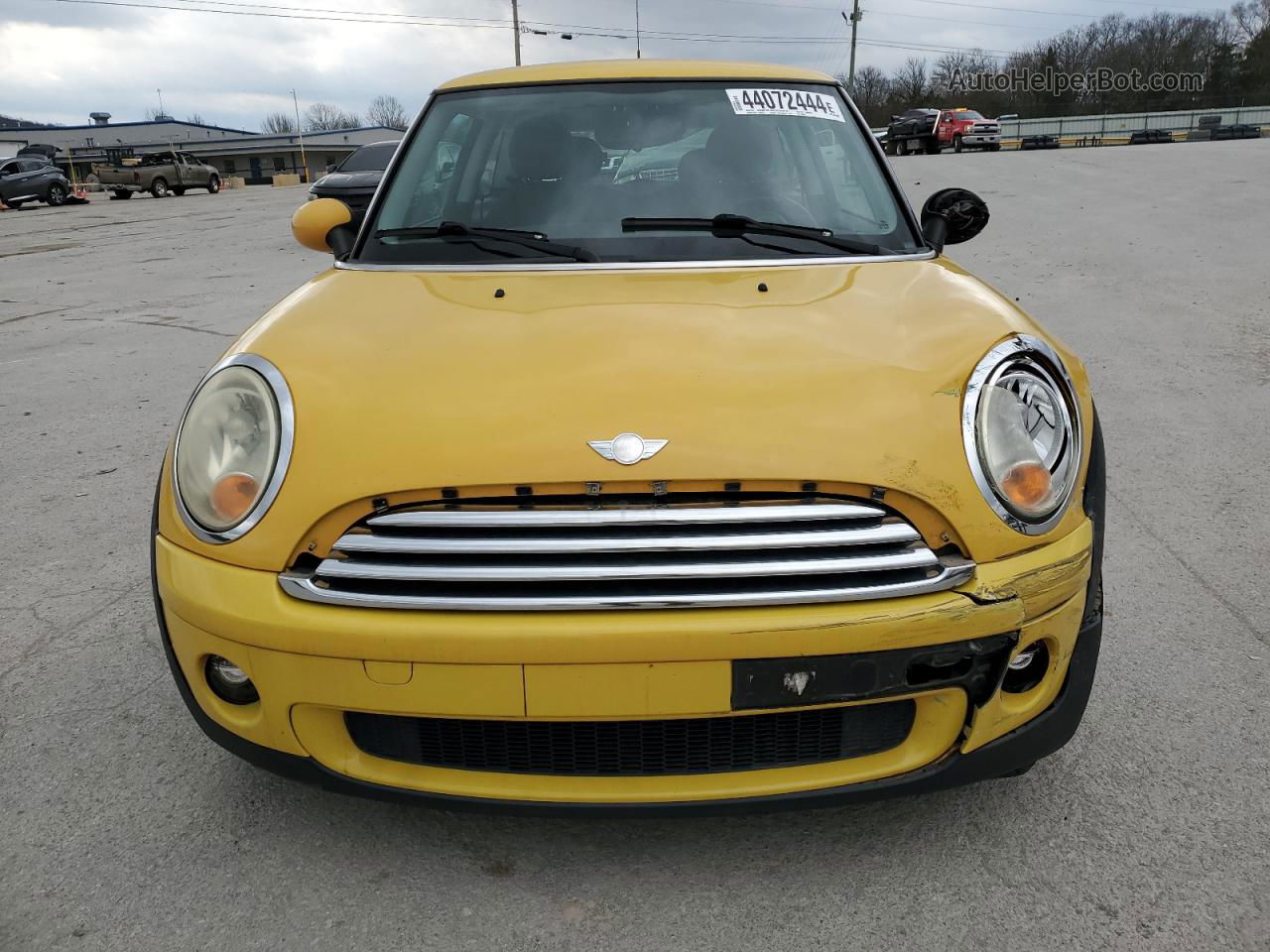 2007 Mini Cooper  Yellow vin: WMWMF33537TT55775