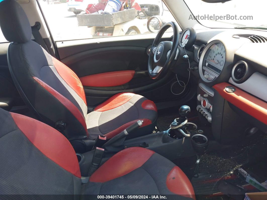 2007 Mini Cooper   Red vin: WMWMF33547TT51766