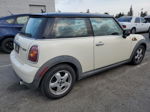 2007 Mini Cooper  White vin: WMWMF33547TT55493