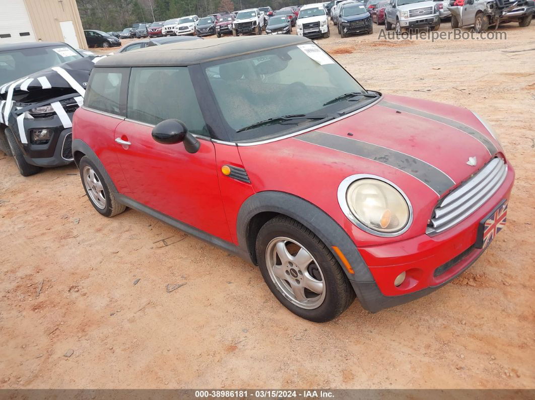 2007 Mini Cooper   Red vin: WMWMF33547TT57826