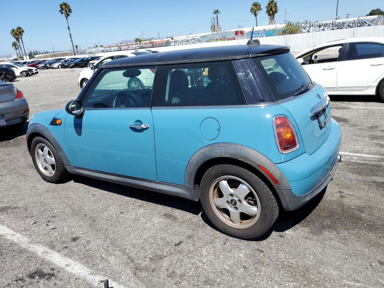 2007 Mini Cooper  Blue vin: WMWMF33557TT54644