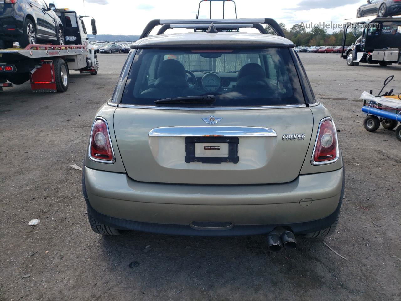 2007 Mini Cooper  Tan vin: WMWMF33567TL67886