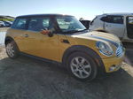 2007 Mini Cooper  Желтый vin: WMWMF33567TT55964