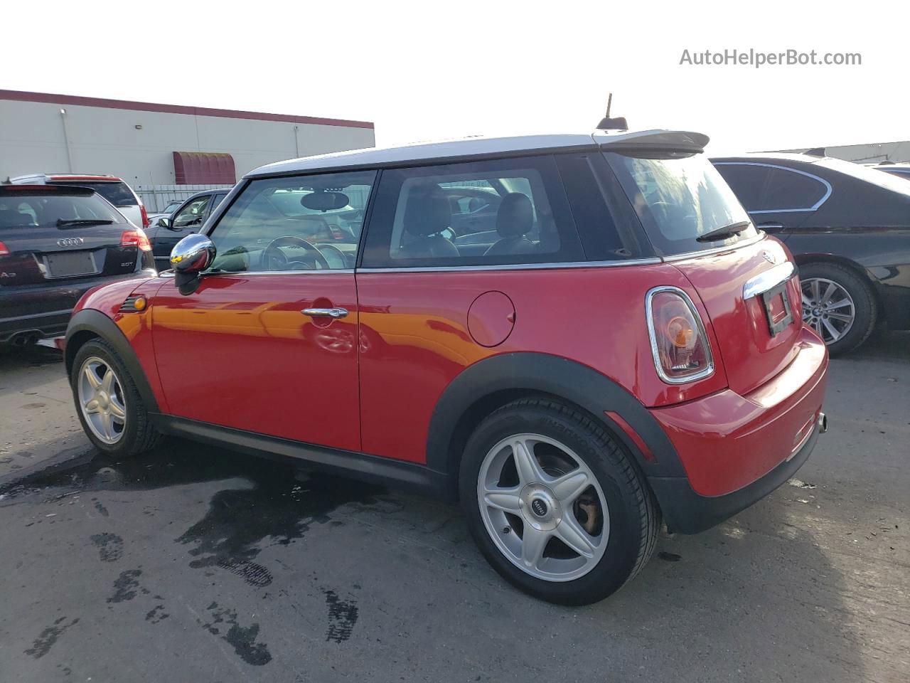 2007 Mini Cooper  Red vin: WMWMF33577TL68075