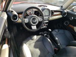 2007 Mini Cooper  Красный vin: WMWMF33577TL68075