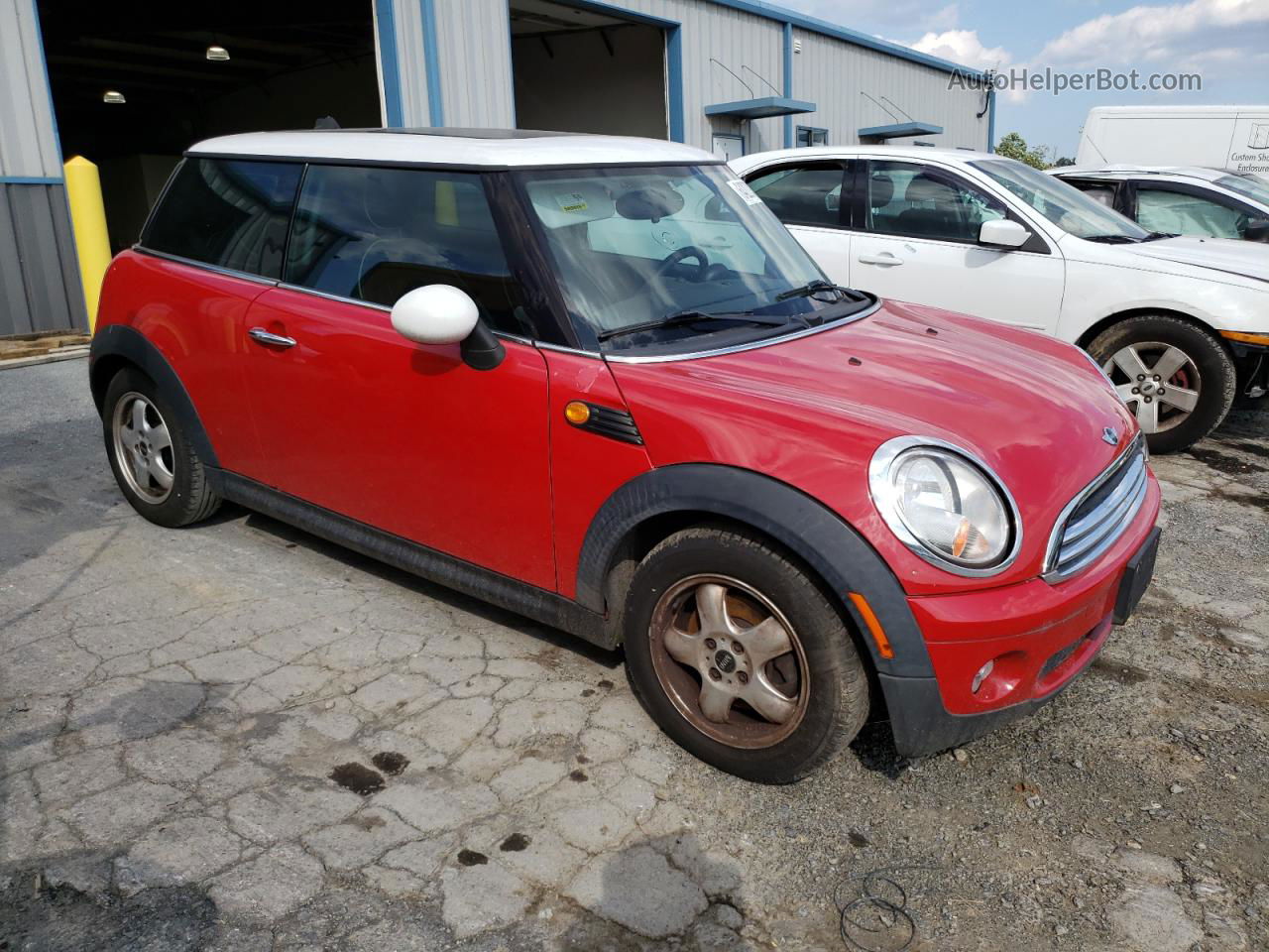 2007 Mini Cooper  Red vin: WMWMF33577TT51180