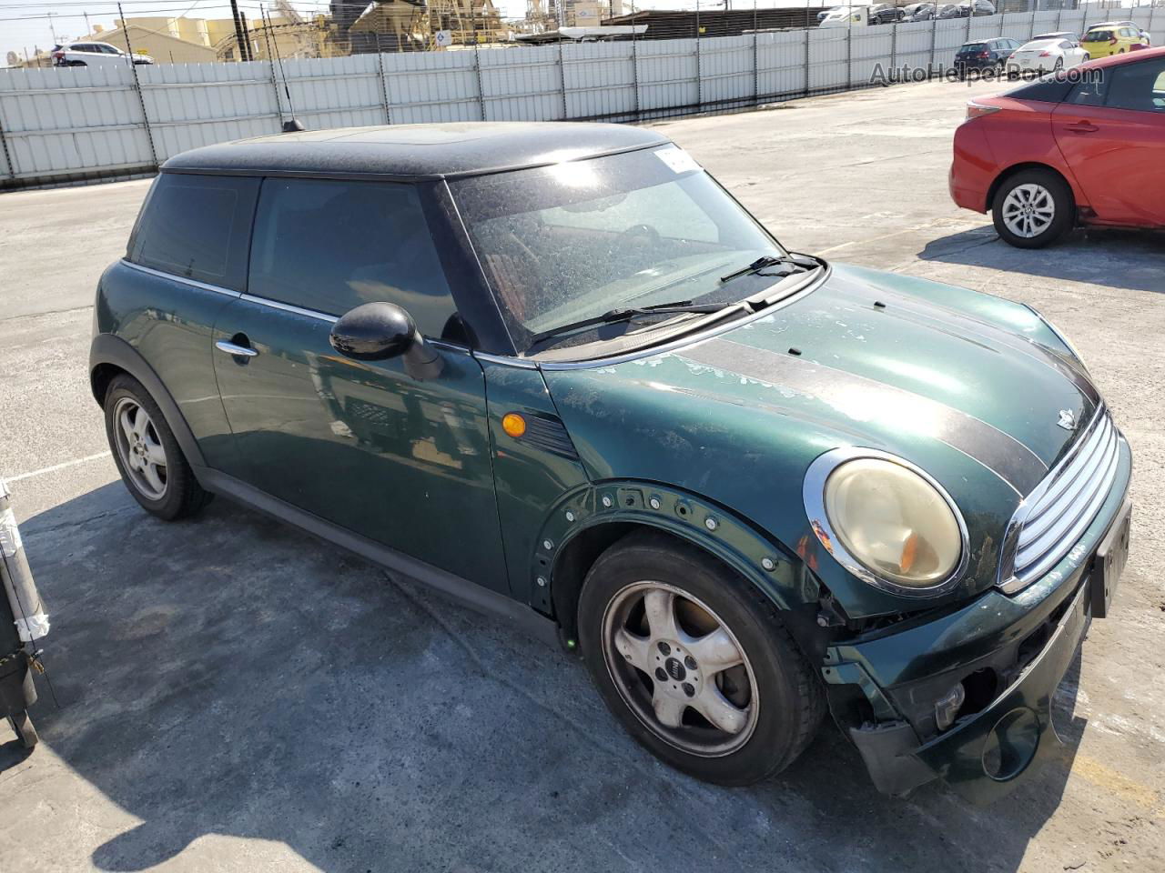 2007 Mini Cooper  Зеленый vin: WMWMF33577TT52510