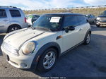 2007 Mini Cooper   White vin: WMWMF33577TT57951